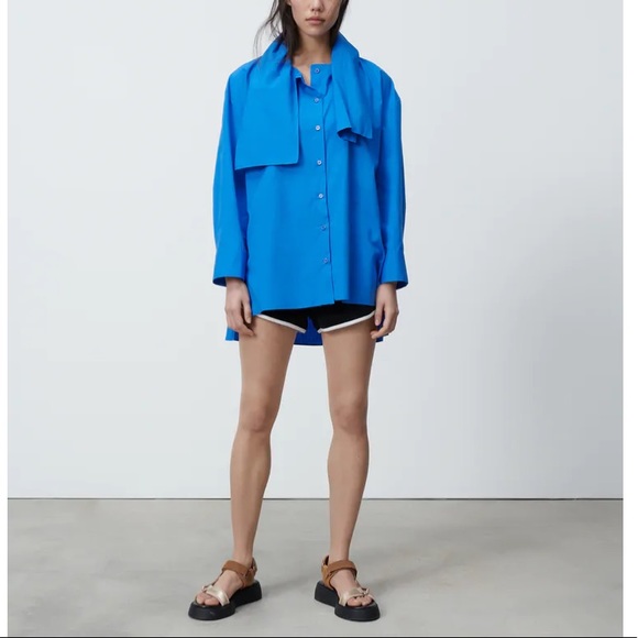 ✅SOLD✅Zara FLAT STRAPPY SANDALS - Picture 2 of 14